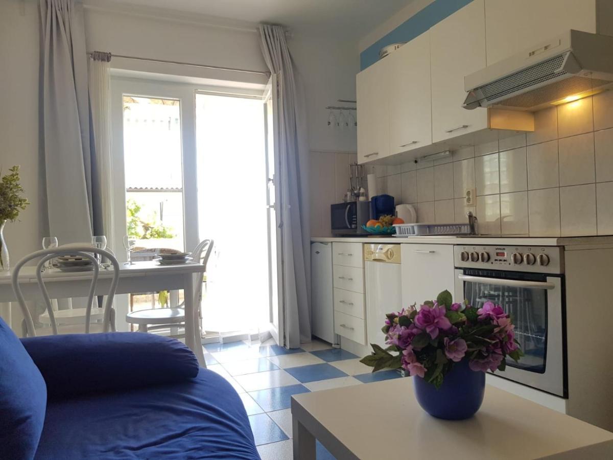 Apartments With A Parking Space Banjol, Rab - 5071 Εξωτερικό φωτογραφία